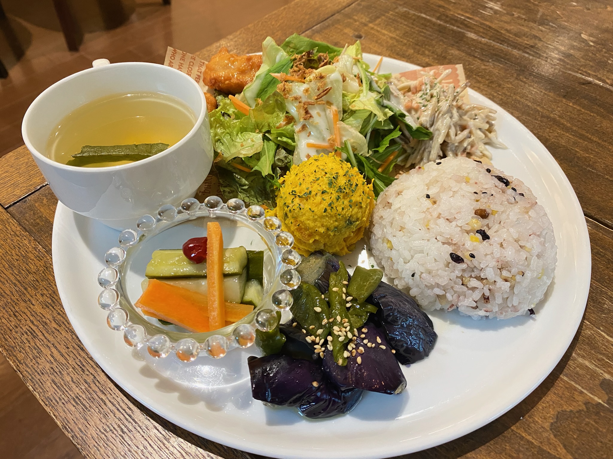 スマイルカフェ　ランチ　プレート